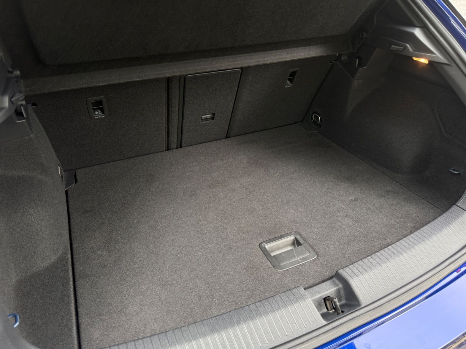 Volkswagen T-Roc TDI R-Line - Samsaru's Car Outlet