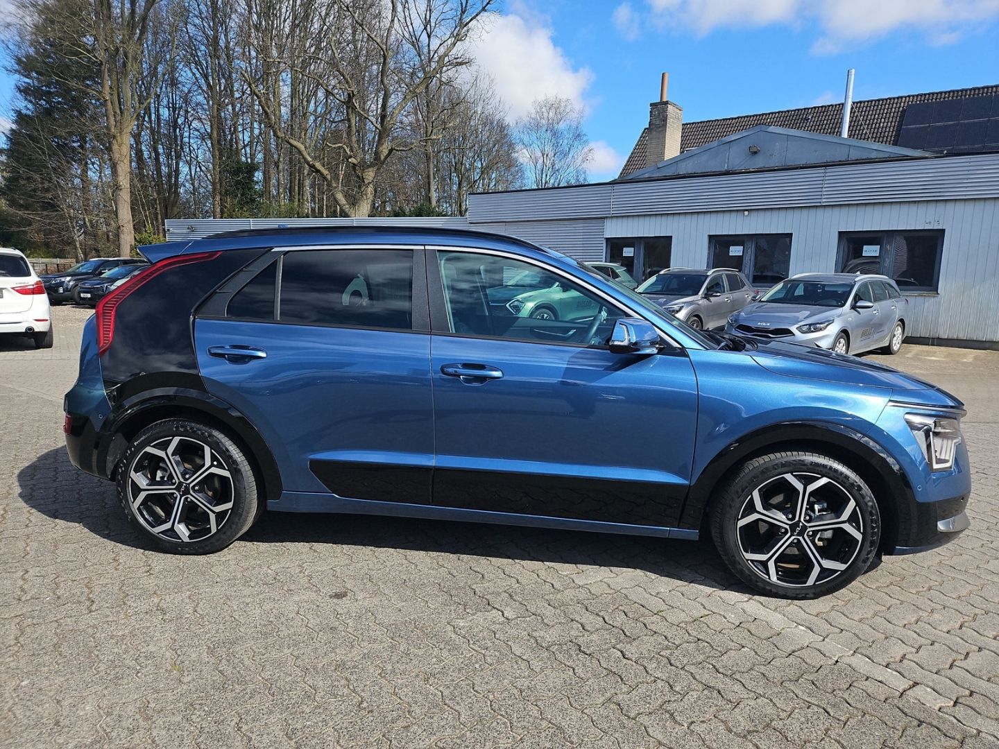 Kia Niro NIRO 1.6 DCT6 Plug-in Hybrid Spirit+ - Samsaru's Car Outlet