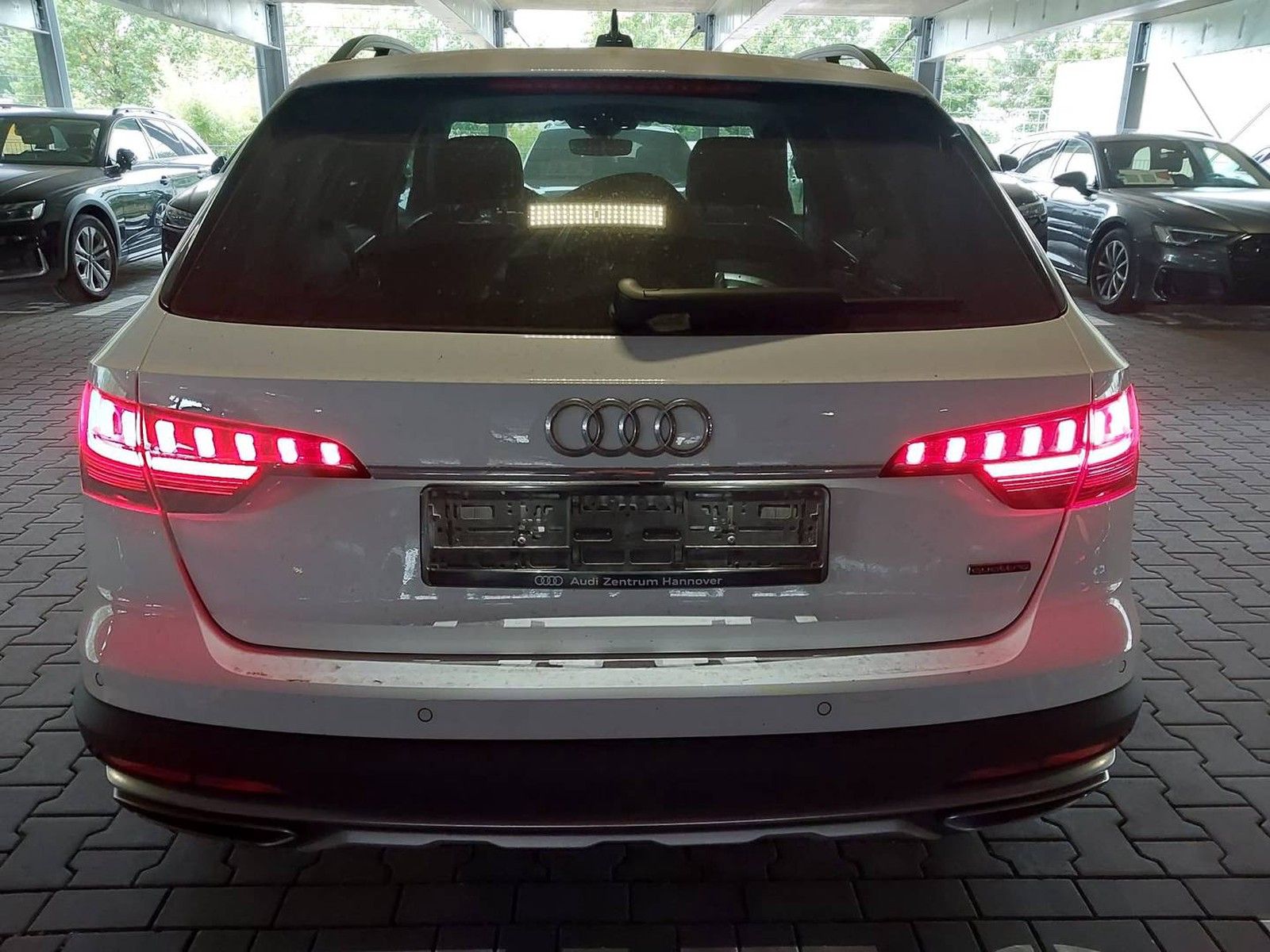 Audi A4 40 TDI Allroad quattro AHK Led Navi RFK Leder