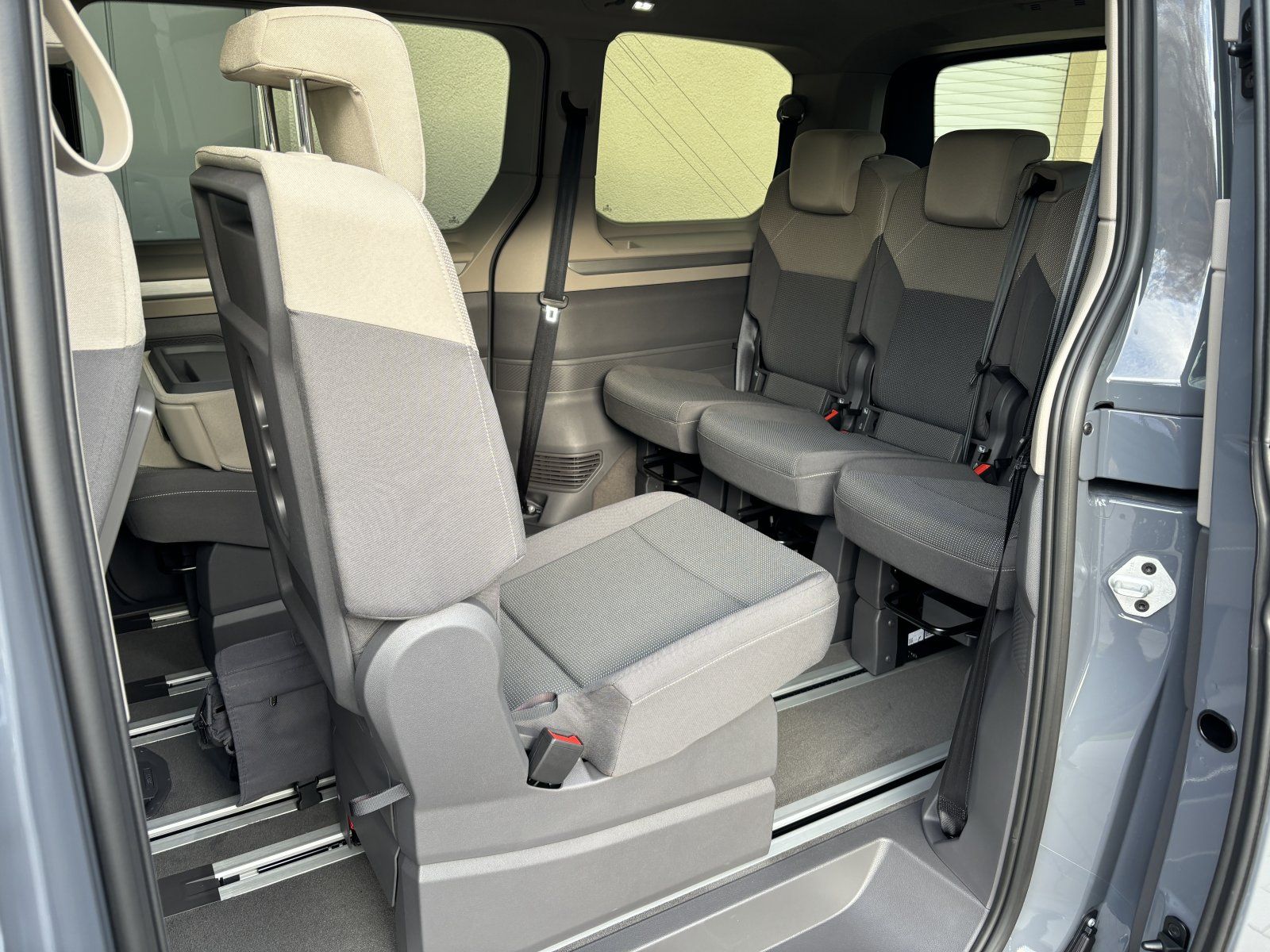 Volkswagen T7 Multivan 1.5 TSI OPF DSG Edition - Samsaru's Car Outlet