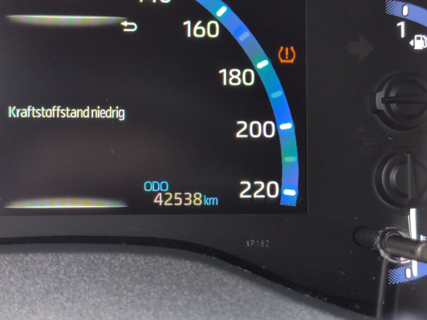 Toyota Yaris Cross Hybrid FWD Team Deutschland LED Appl