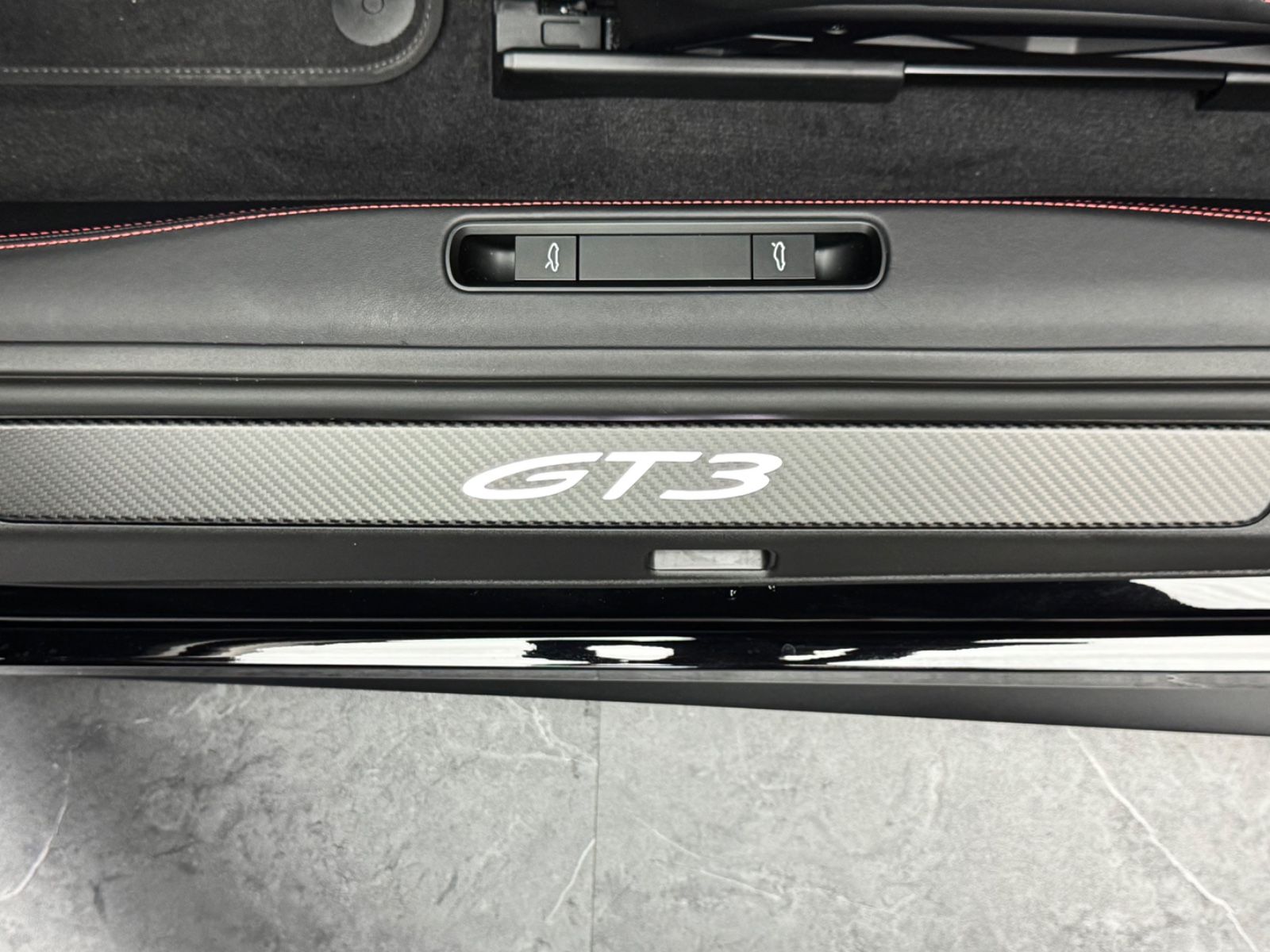 Porsche 992.2 GT3 - Samsaru's Car Outlet