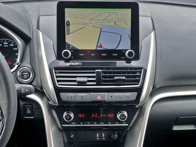 Mitsubishi Eclipse Cross Plug-In Hybrid 4WD Plus Select