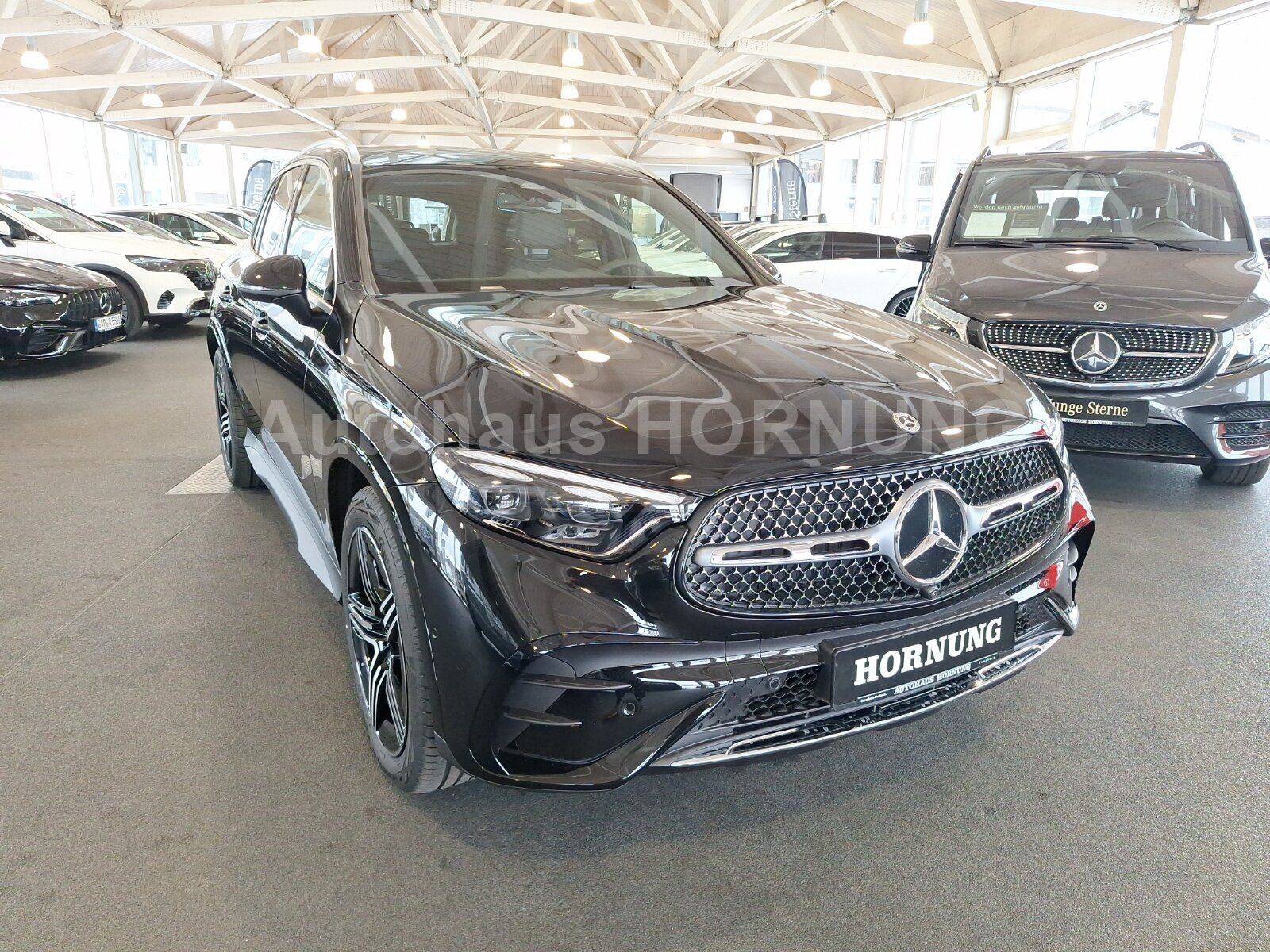 Mercedes-Benz GLC 300 d AMG 4M Edition 360° Distr AHK Memo 20"