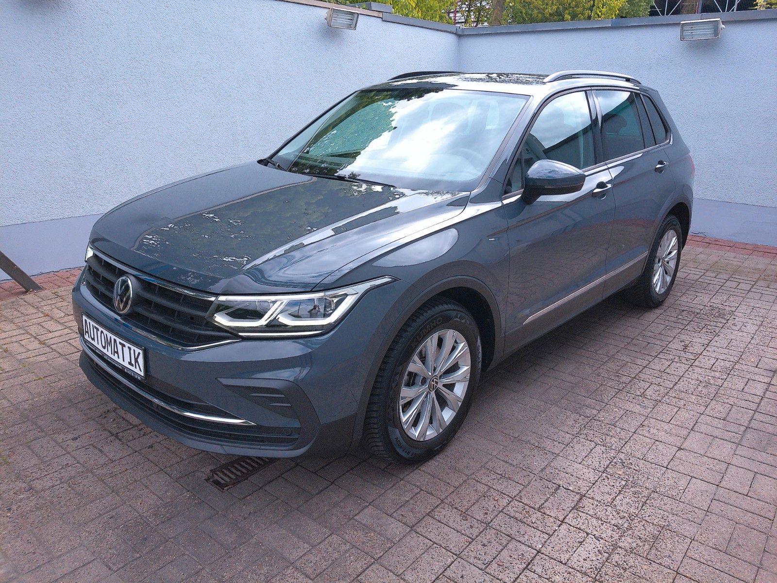 Volkswagen Tiguan 1.5 TSI DSG Life - Samsaru's Car Outlet