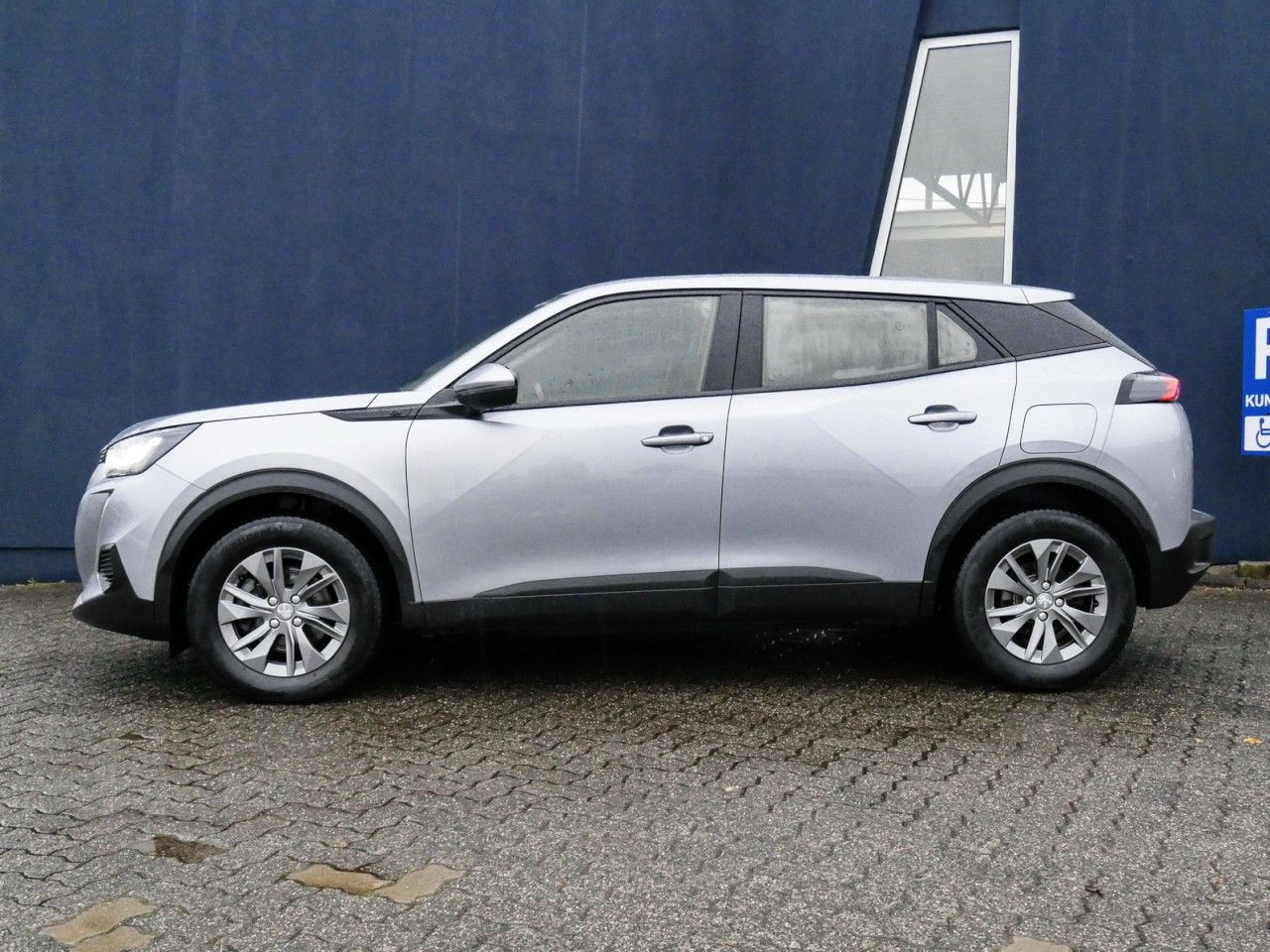 Peugeot 2008-e Active - Samsaru's Car Outlet
