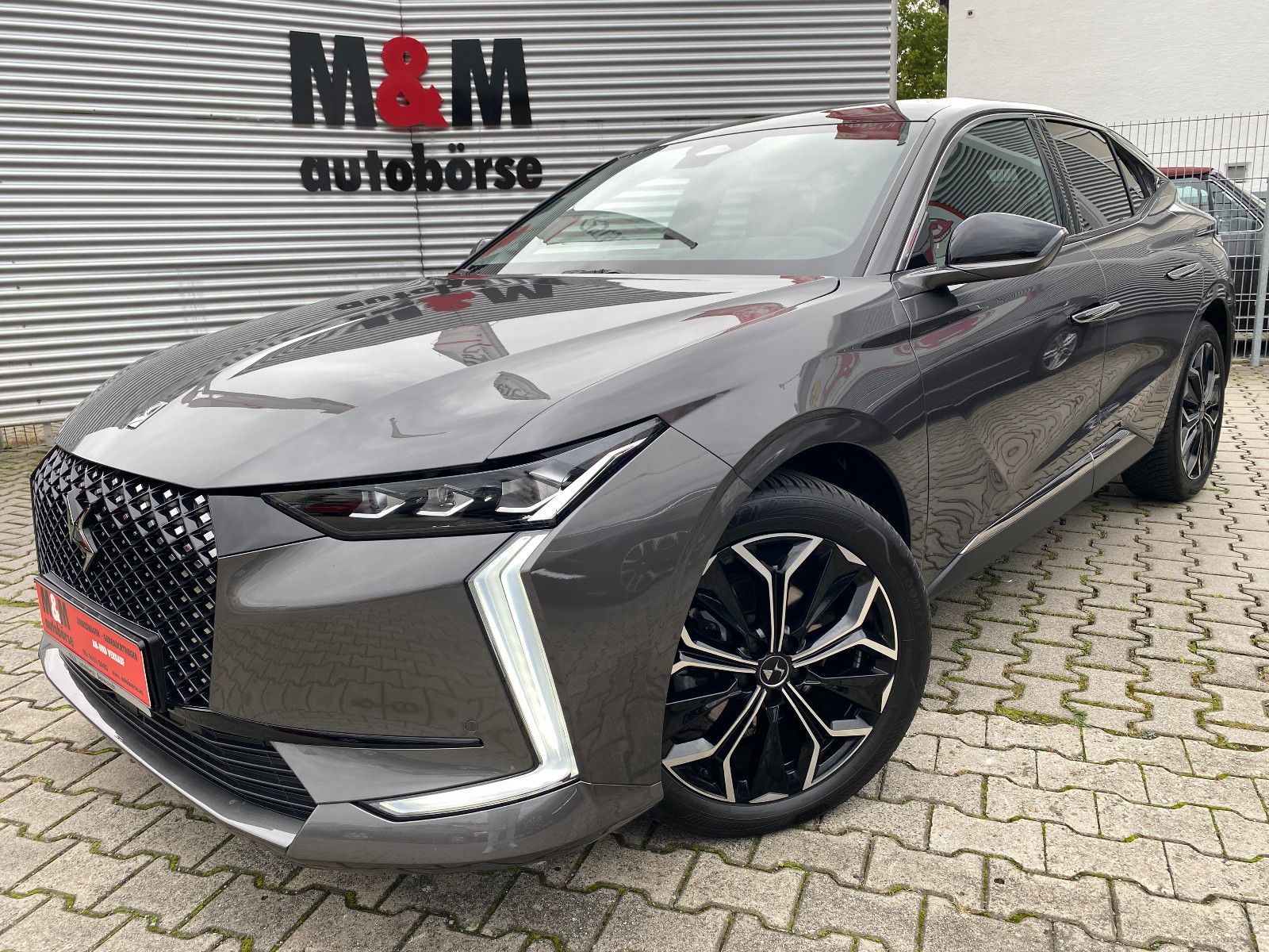 DS Automobiles DS4 Étoile Nappa DriveAssist-2.0/Pano/360°/Focal