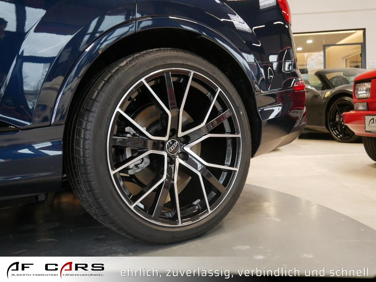 Audi Q7 50 TDI quattro S line S Sport 7 Seat Matrix