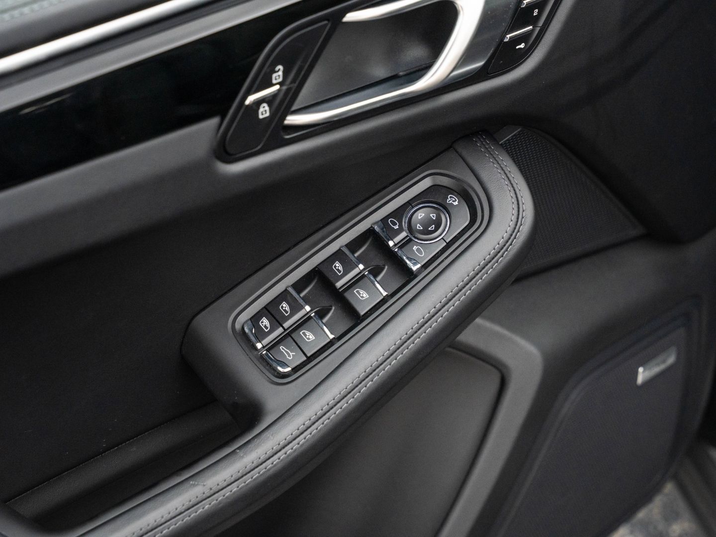 Porsche Macan S BOSE PASM Surround View Lenkradheizung