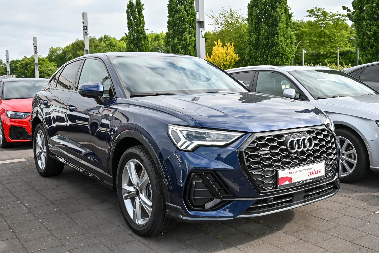 Audi Q3 Sportback 40 TFSI qu. S line - Samsaru's Car Outlet