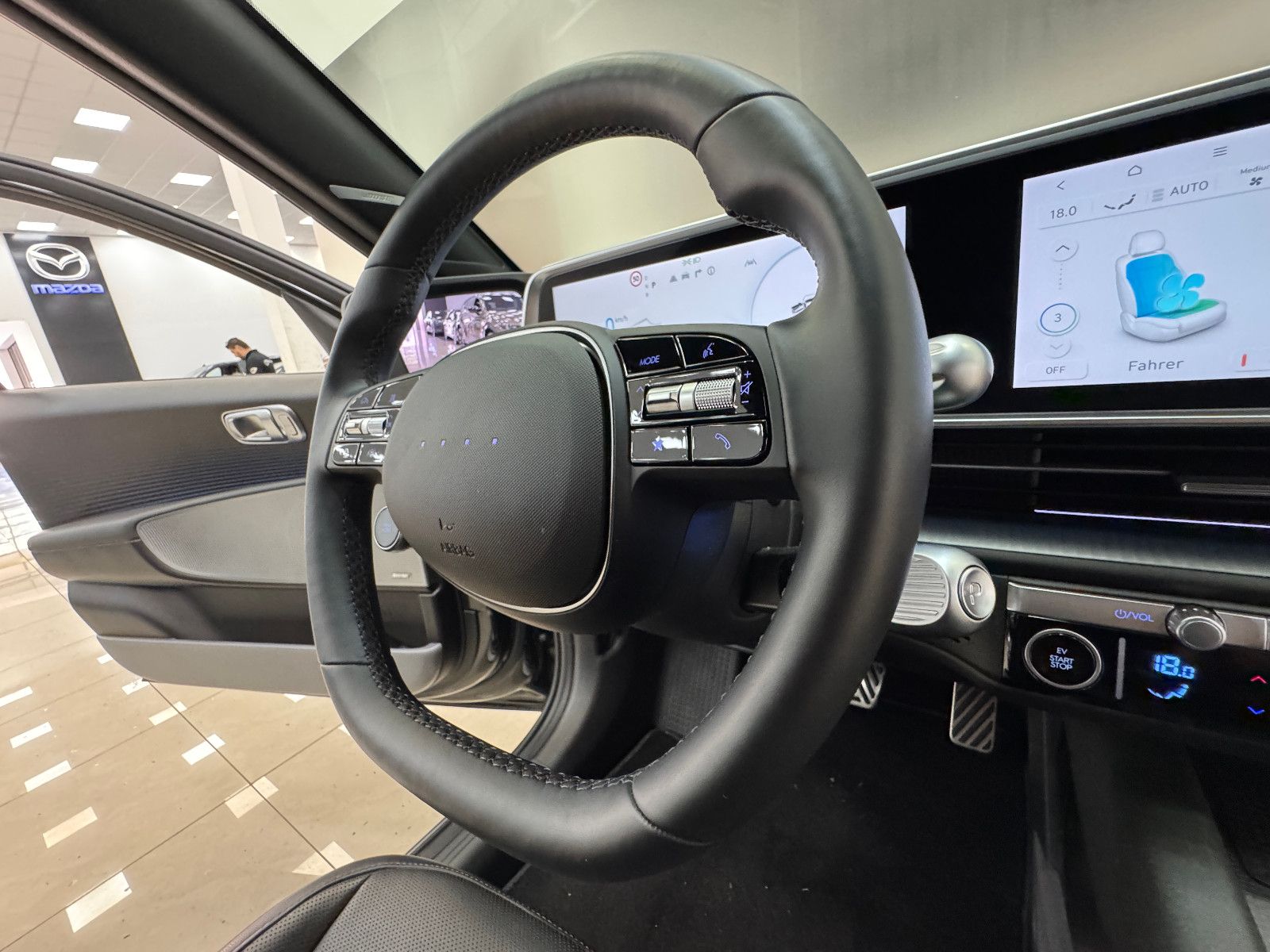 Hyundai IONIQ 6 77,4kWh 325ps 4WD Uniq 360°K/BOSE/DIGI