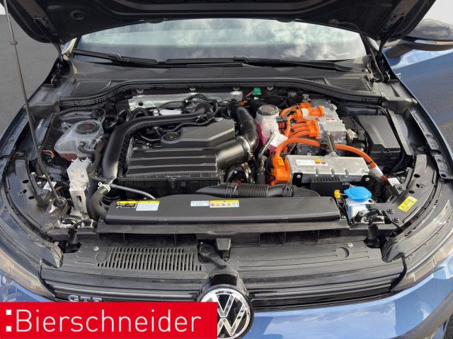 Volkswagen Golf 8 1.5 TSI DSG GTE Black AHK MATRIX PANO HuD
