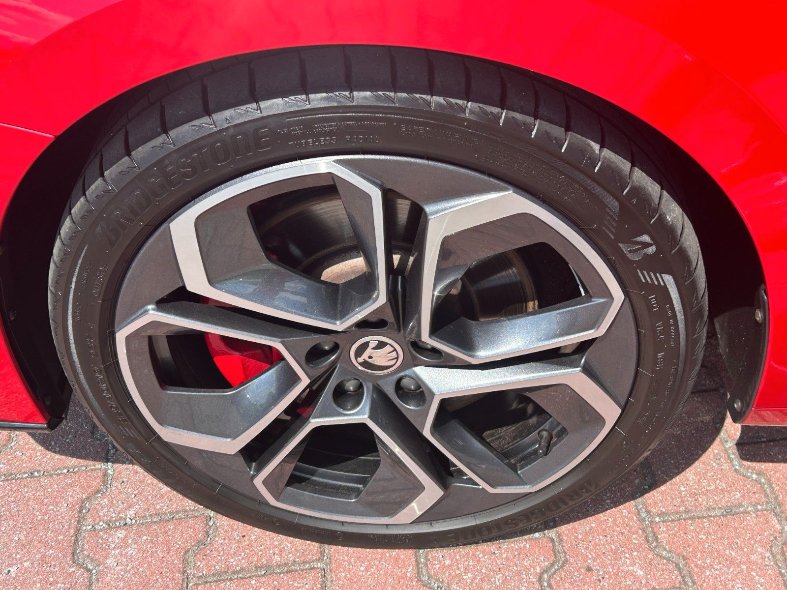 Skoda OCTAVIA Combi RS Plus - Samsaru's Car Outlet