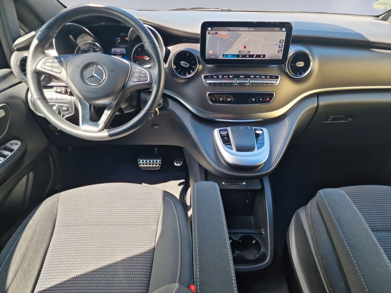 Mercedes-Benz V250d AMG-LINE - Samsaru's Car Outlet