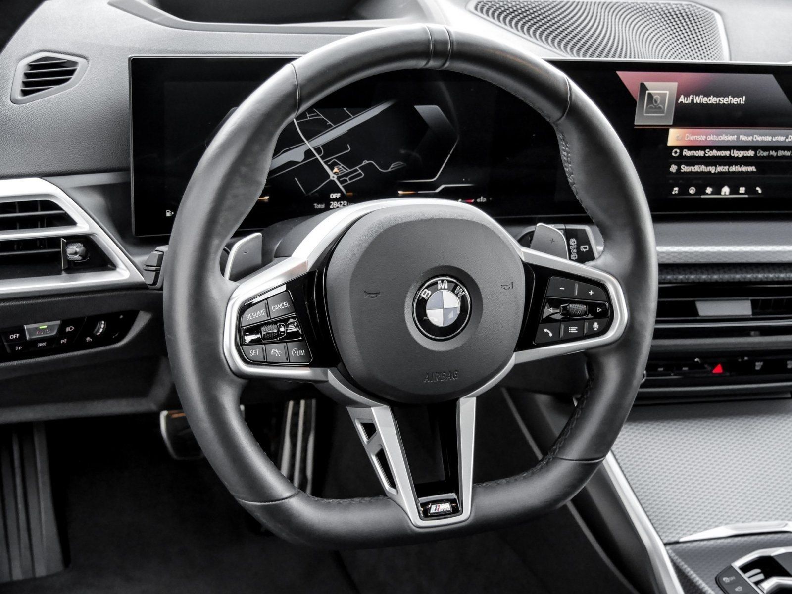 BMW 330i xDrive M Sport HuD Pano AHK LED