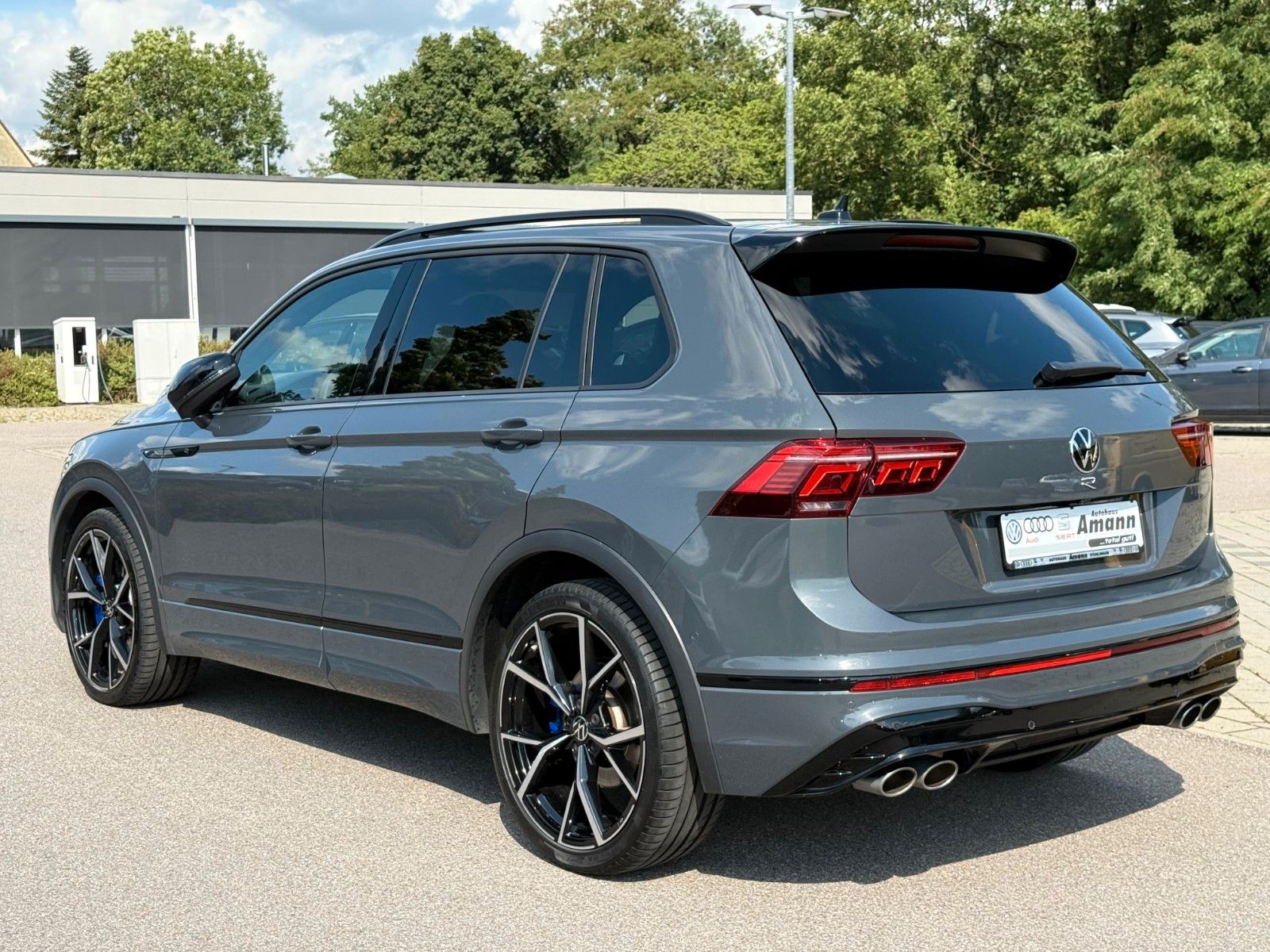 Volkswagen Tiguan R 2.0 TSI DSG 4MOTION AHK Matrix DCC
