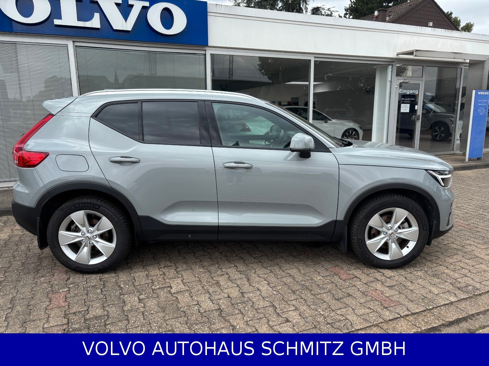 Volvo XC40 B4 Core AHK BLIS ACC Standheizung