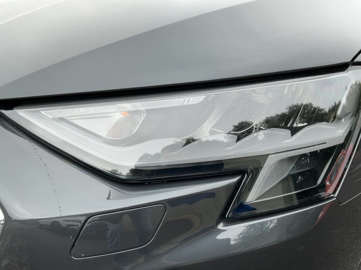 Audi A3 Limousine 30 TFSI S-TR 5JG+LED+NAV+AHK+ACC+VC