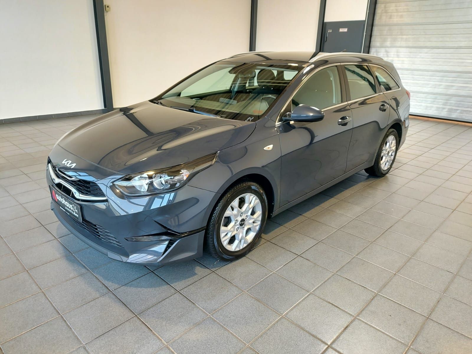 Kia Ceed 1.5 T-GDI Vision - Samsaru's Car Outlet