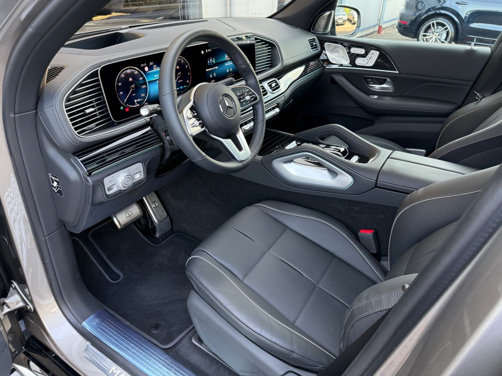 Mercedes-Benz GLS 600 Maybach 4Matic - Samsaru's Car Outlet