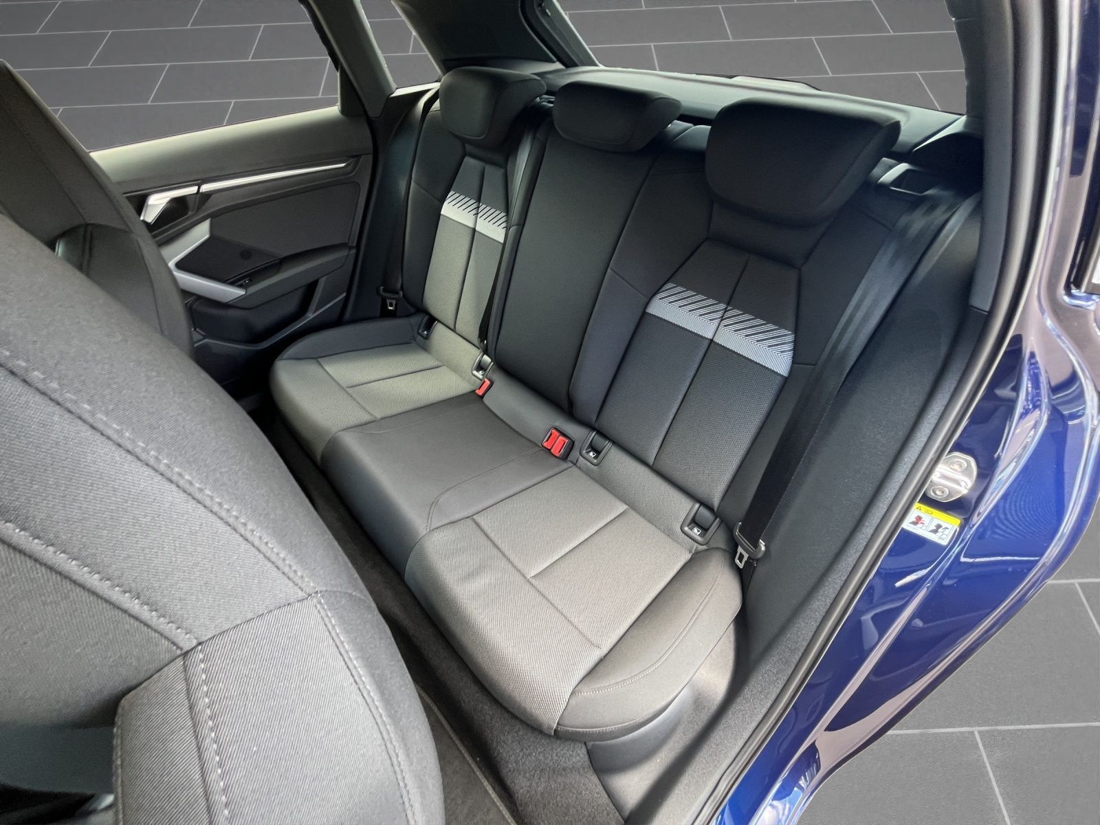 Audi A3 Sportback Advanced 35 TFSI - Samsaru's Car Outlet