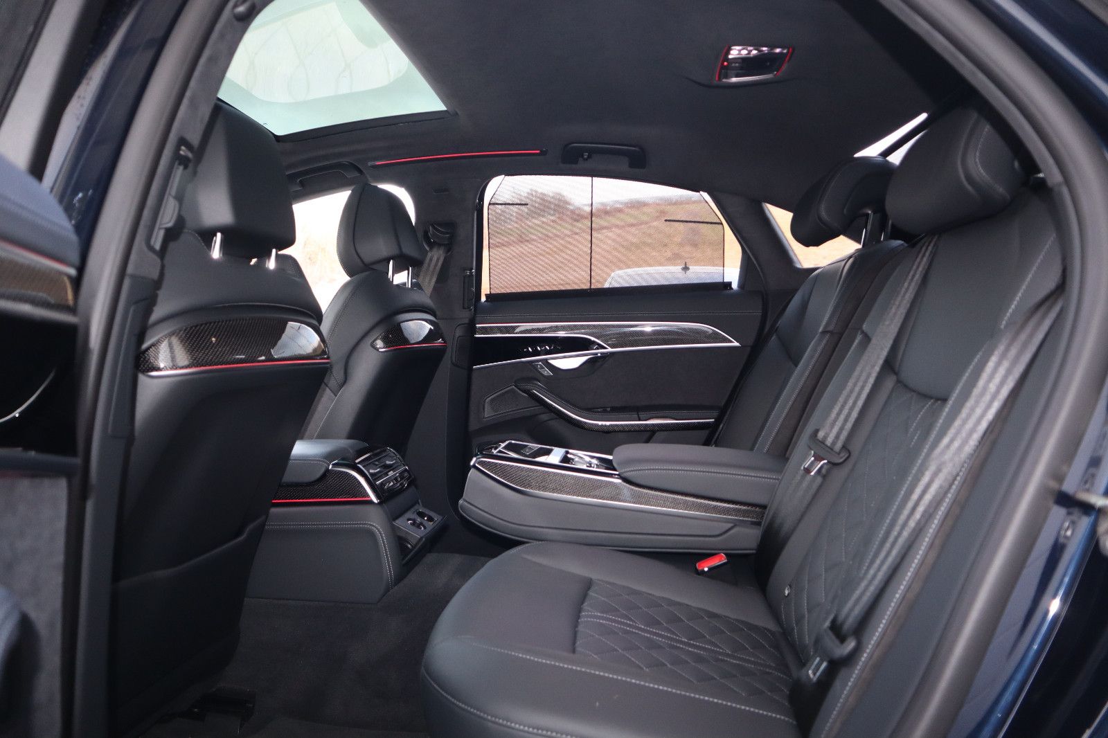 Audi A8 60 TFSI e qu S-Line Black - Samsaru's Car Outlet