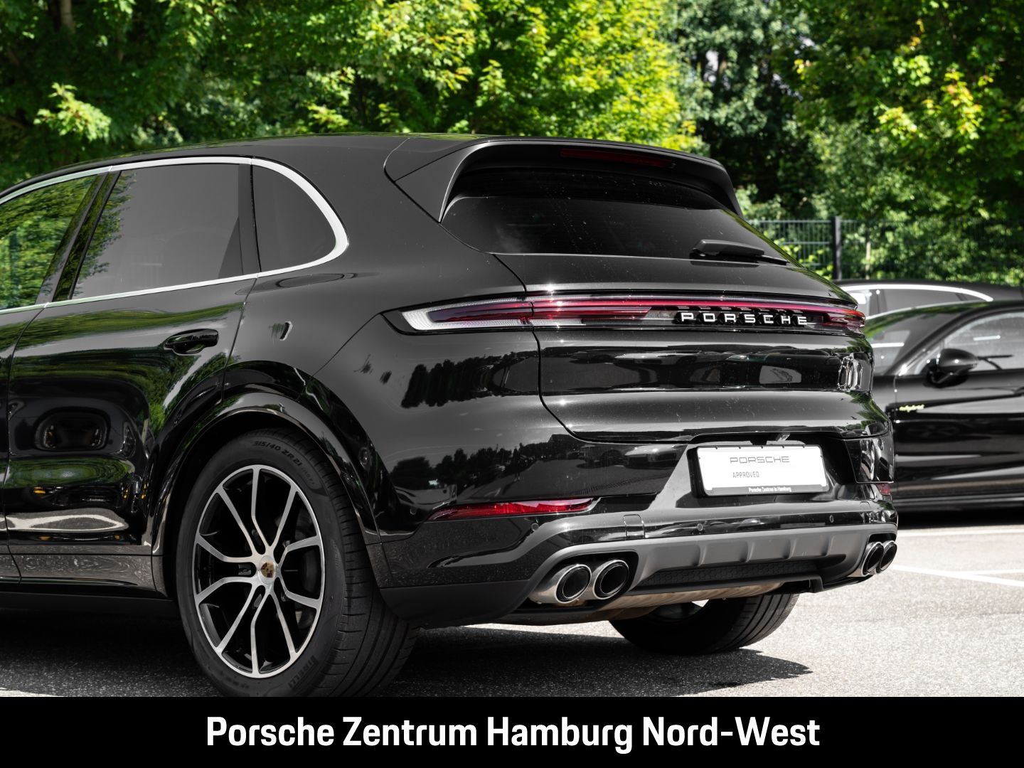 Porsche Cayenne PASM Panorama Dach BOSE 21-Zoll HUD 360°