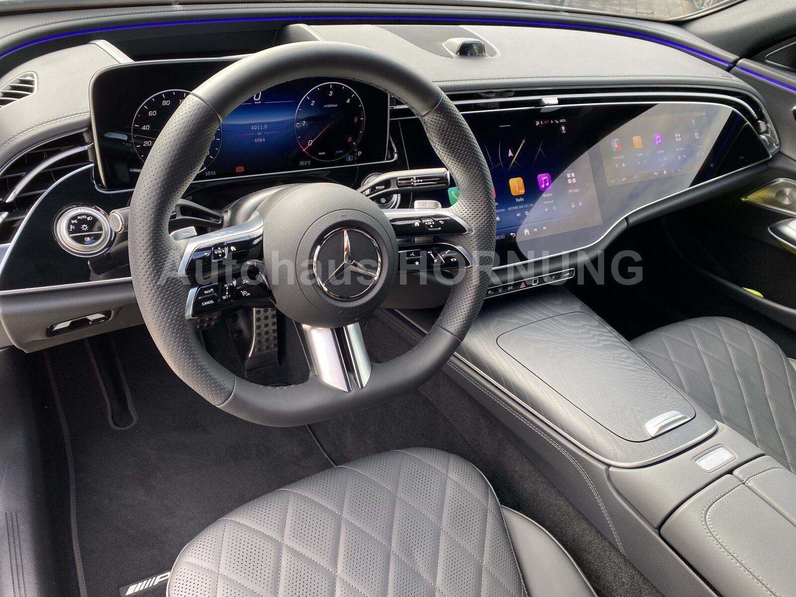 Mercedes-Benz E 450d 4M AMG AIR DIGI HUD AHK NIGHT 360° PANOSD