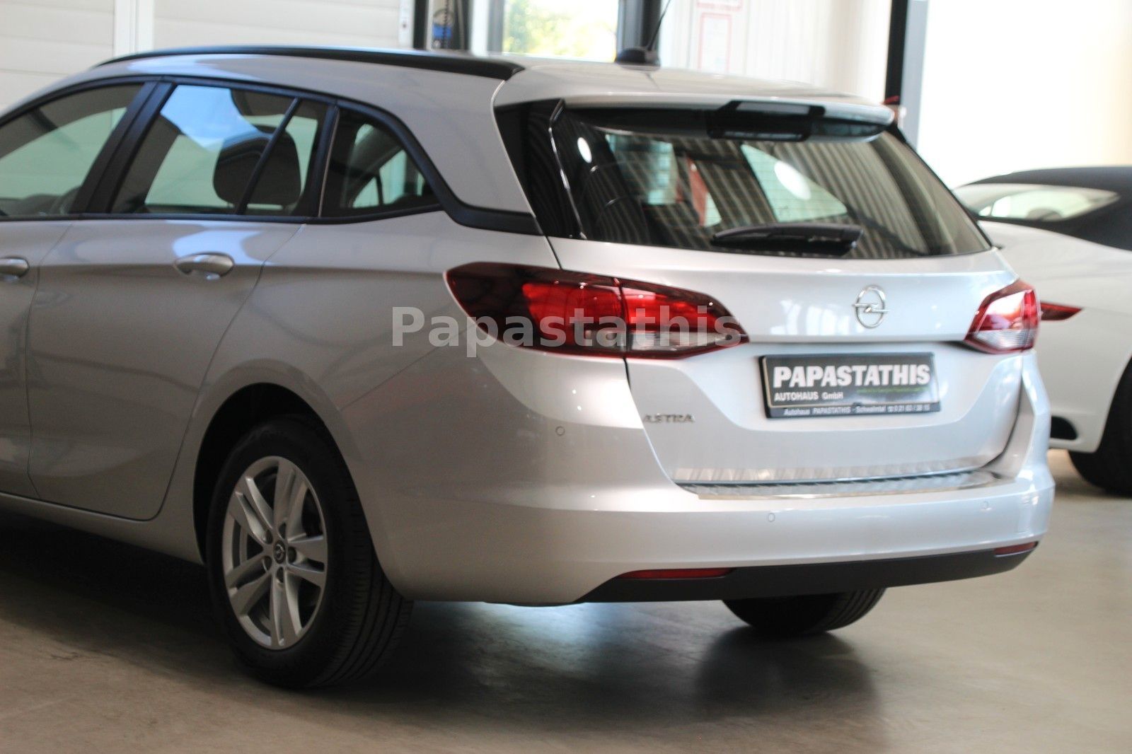 Opel Astra K Sports Tourer Business - Samsaru's Car Outlet