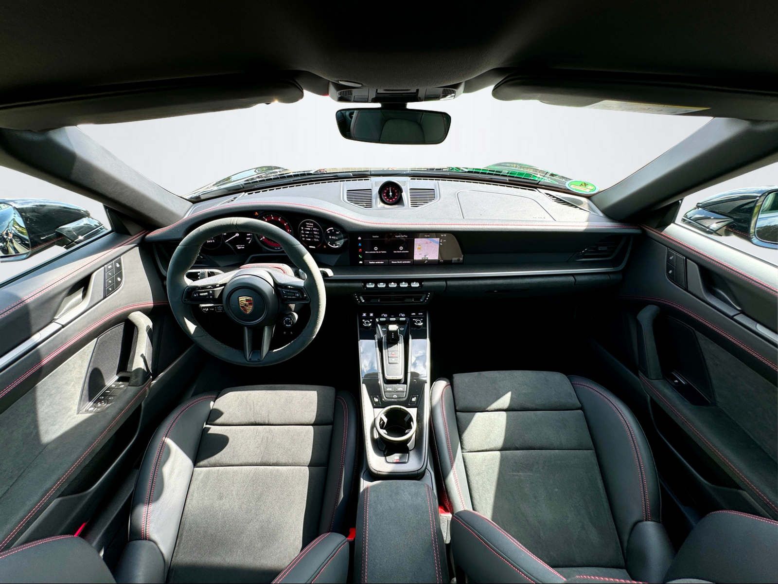 Porsche 992 CARRERA 4 GTS-CARBON-BOSE-LIFTS-1HD-360°-20´