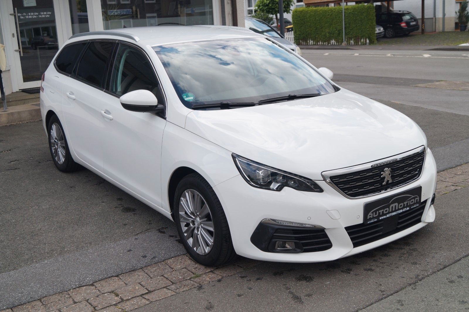 Peugeot 308 SW - Samsaru's Car Outlet