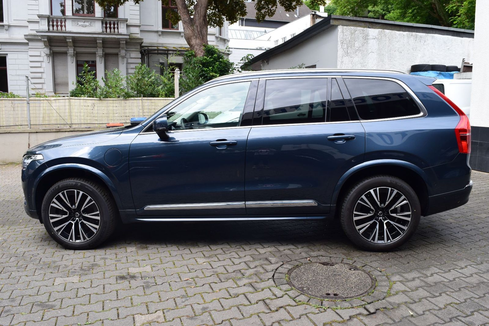 Volvo XC90 T8 AWD Plus Bright - Samsaru's Car Outlet