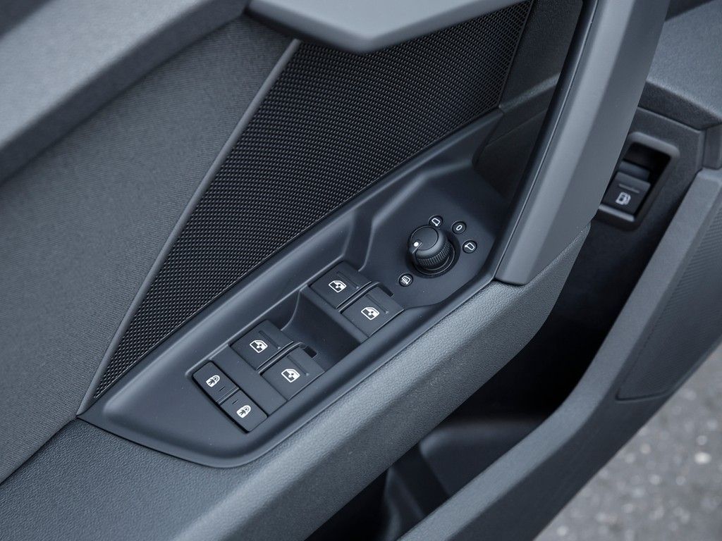 Audi A3 Sportback 40 TFSI e S line - Samsaru's Car Outlet