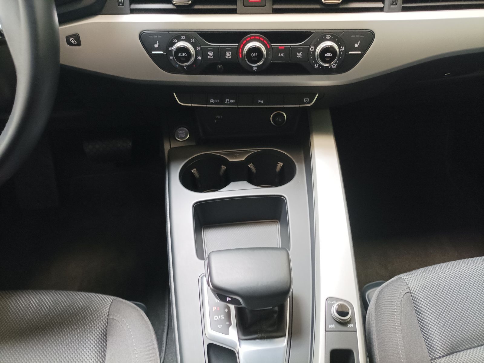 Audi A4 35 2.0 TDI Avant - Samsaru's Car Outlet