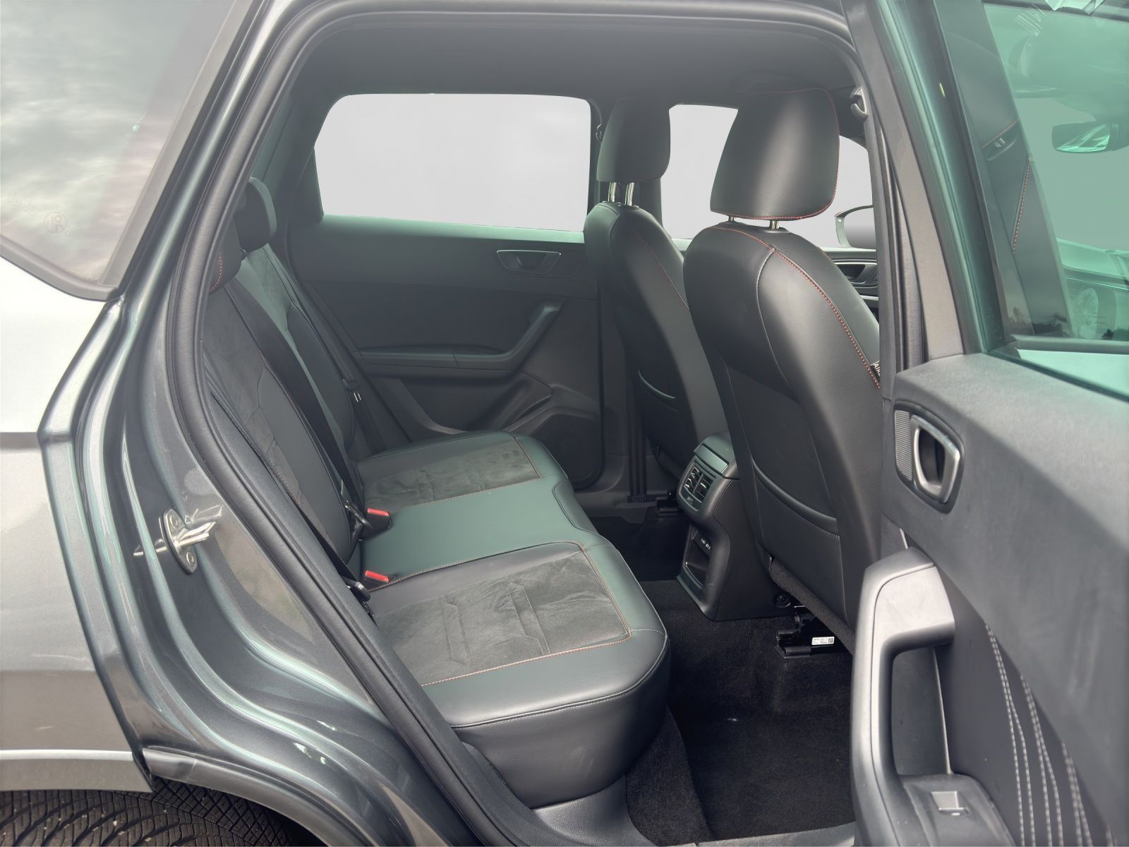 Seat Ateca 2.0 TDI DSG FR AHK NAVI ACC