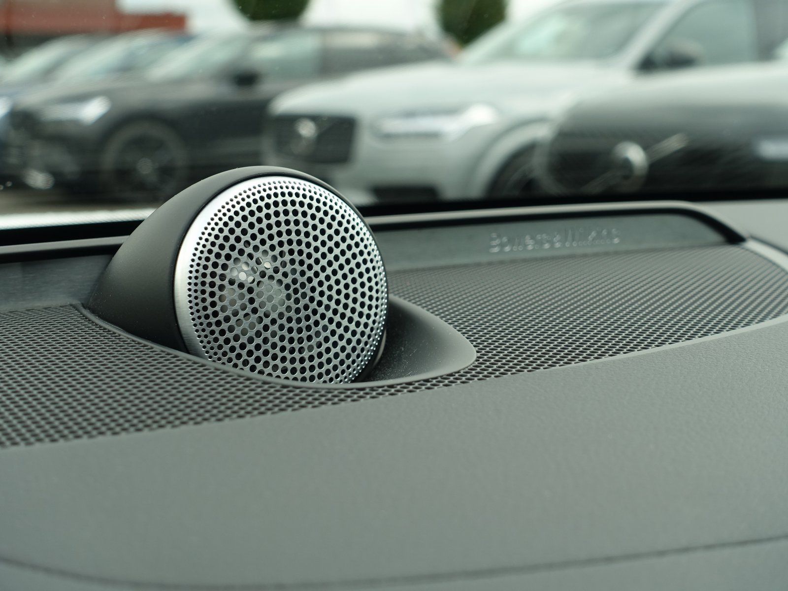 Volvo V60 Ultra Dark T8 AWD PANO/B&W/HUD/360°MASSAGE