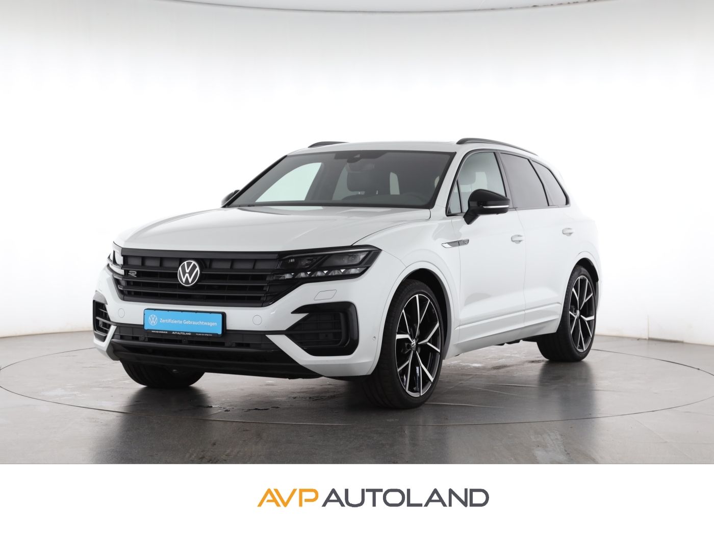 Volkswagen Touareg 3.0 TDI 4MOTION R-Line Black - Samsaru's Car Outlet