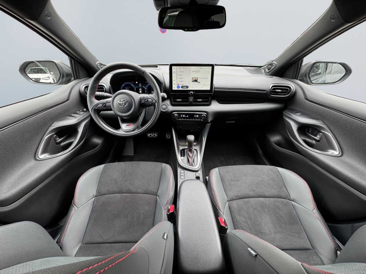 Toyota Yaris Hybrid 130 1.5 GR SPORT *HUD*JBL*Navi*LED*