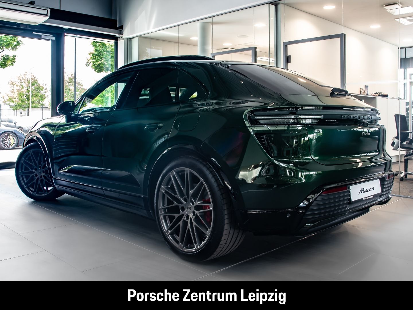 Porsche Macan Turbo Burmester InnoDrive AR-HeadUp