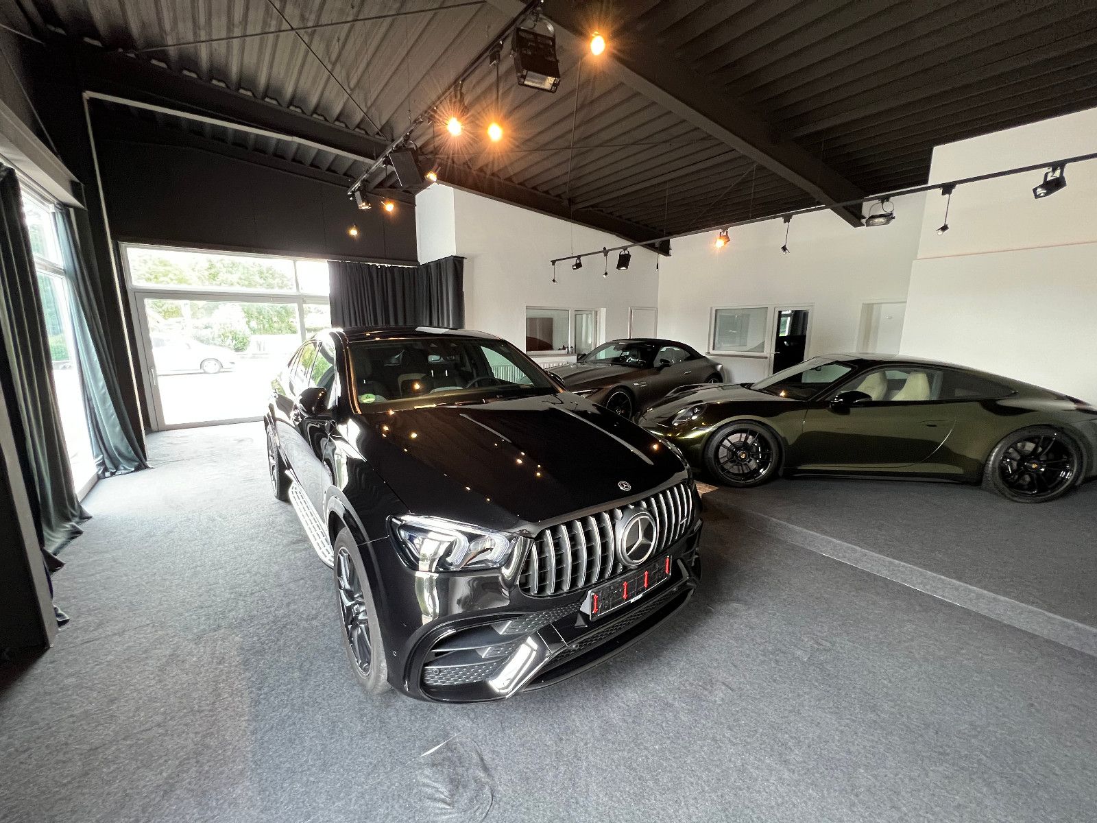 Mercedes-Benz GLE63AMG S Coupe MY23 PanoBurm360Kamera125kNetto