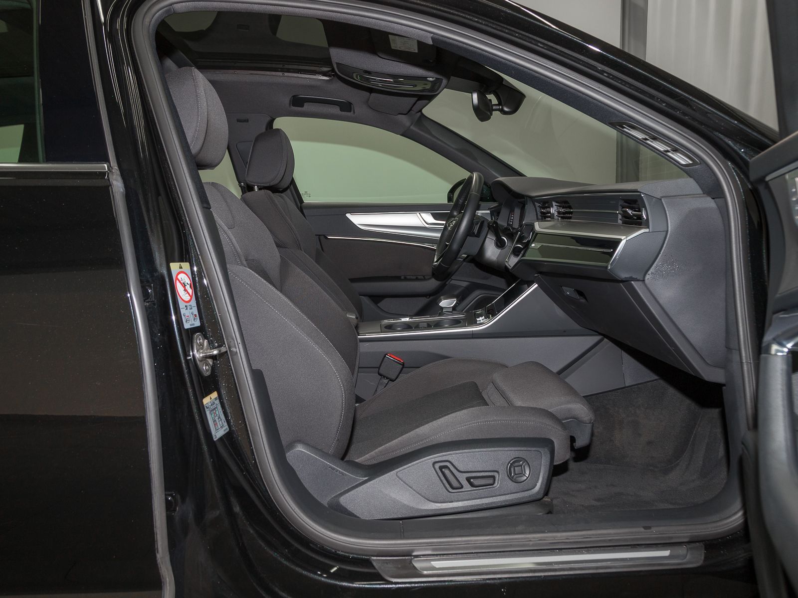 Audi A6 Avant 45 TFSI SPORT - Samsaru's Car Outlet