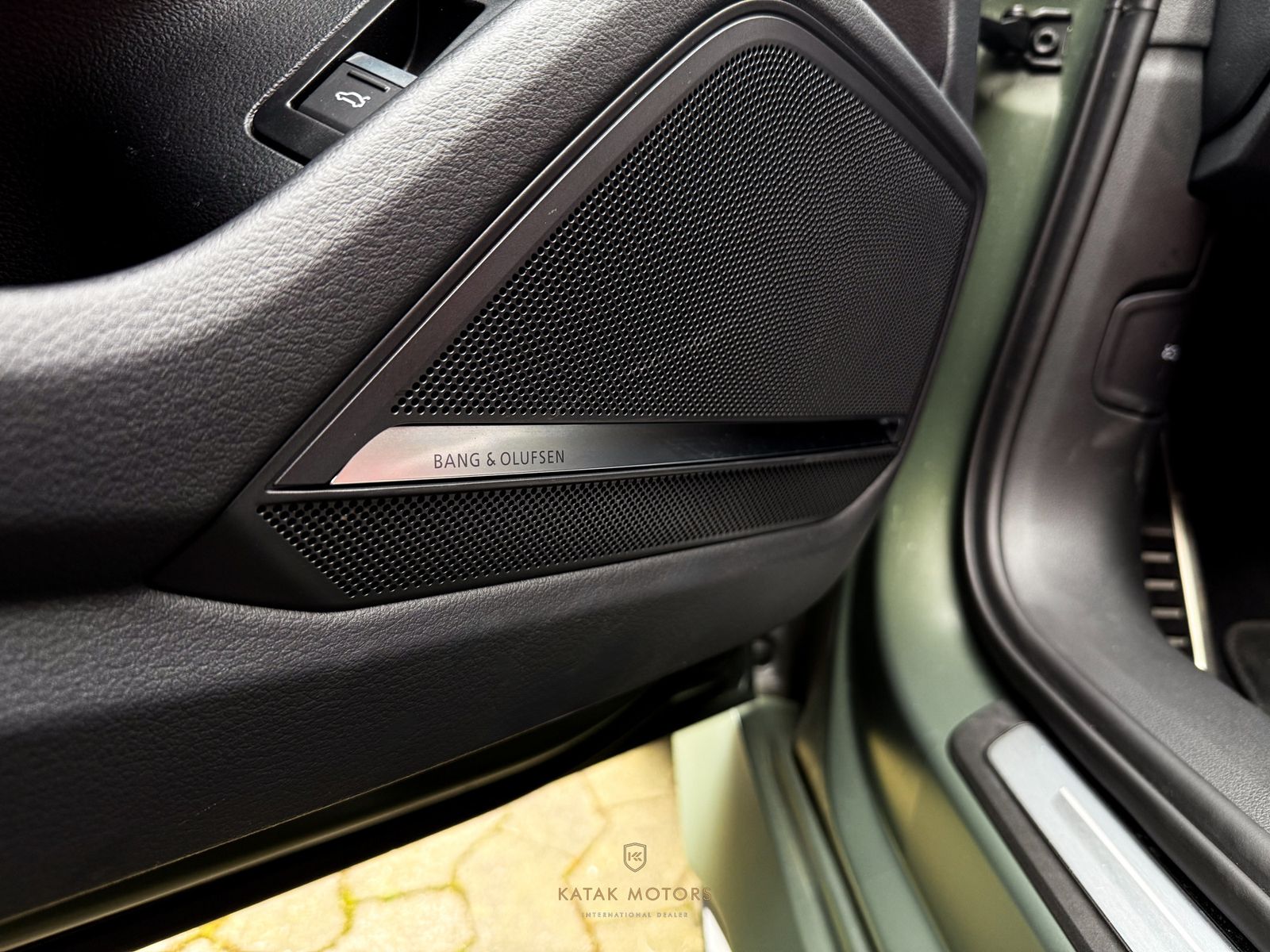 Audi RS6 PERFORMA/FULLCARBON/DYNAMIK+/PANO/B&O/HEADUP