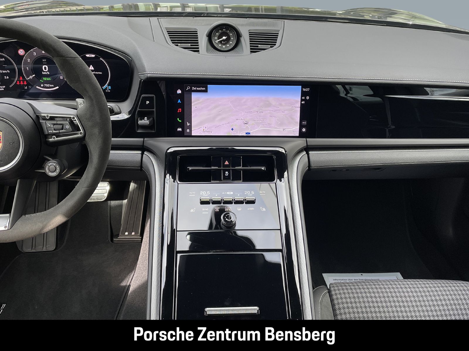 Porsche Panamera 4 E-Hybrid