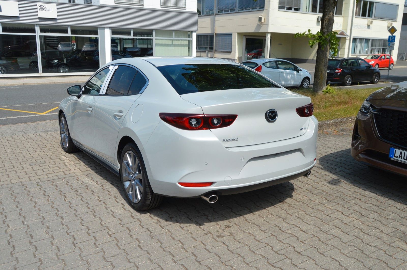 Mazda 3 Benzin 140PS 6AG Exclusive-line 4-Türer SHZ