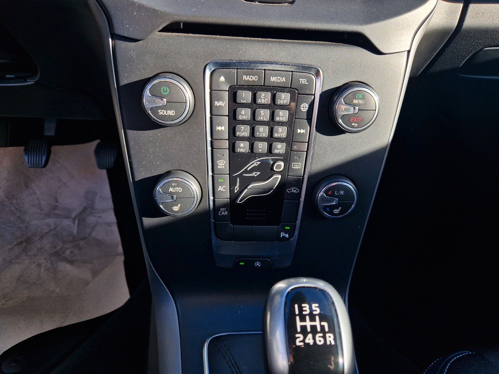 Volvo V40 T2 Momentum