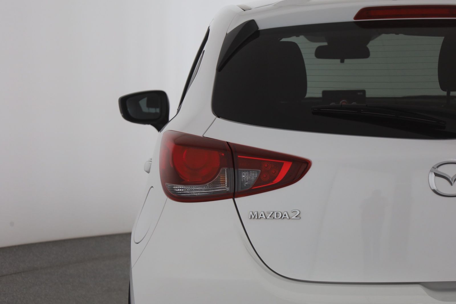 Mazda 2 1.5 SKYACTIV-G 90 Aut. - Samsaru's Car Outlet