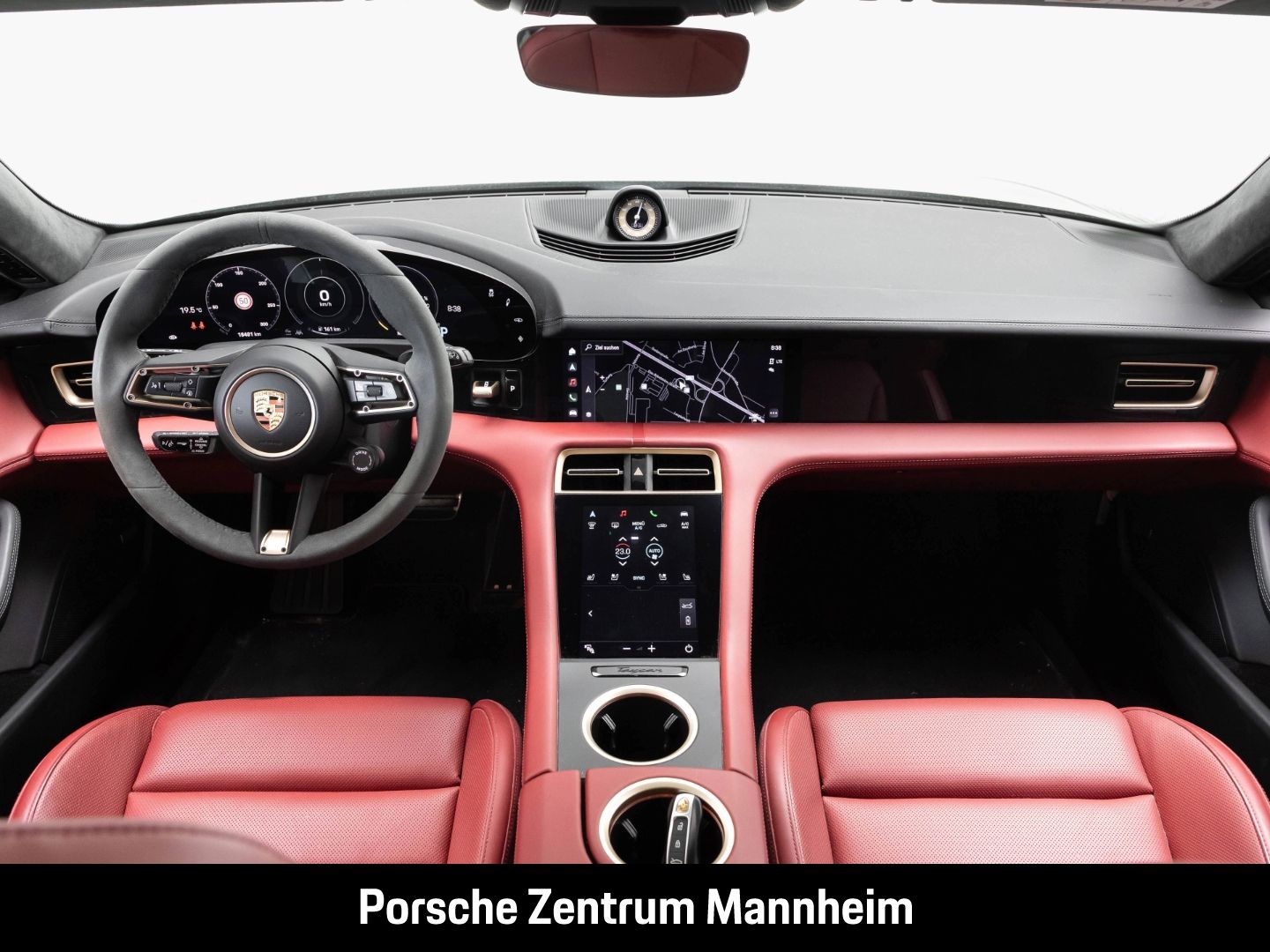 Porsche Taycan GTS Sport Turismo Pano InnoDrive Surround