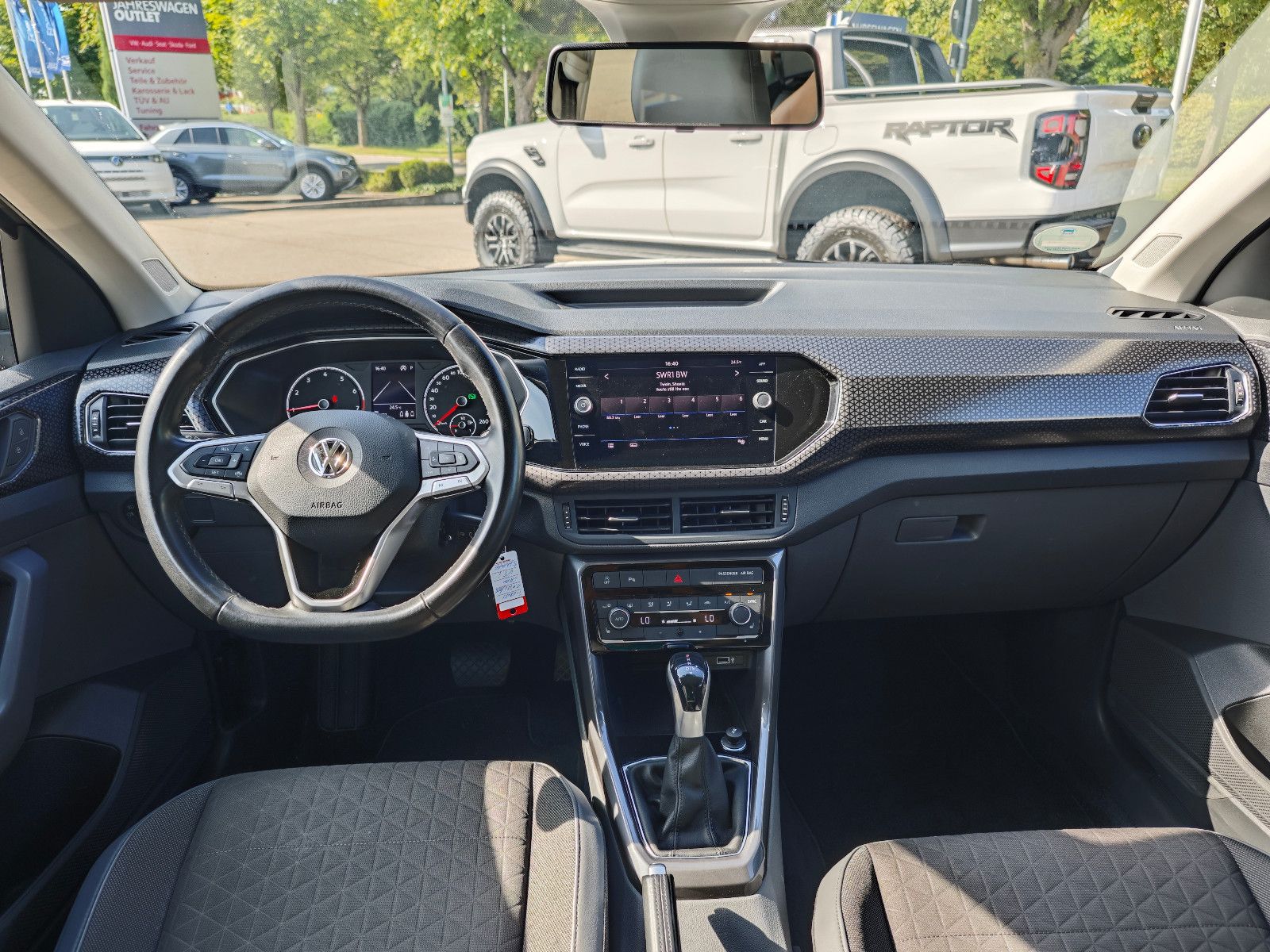 Volkswagen T-Cross Highline - Samsaru's Car Outlet