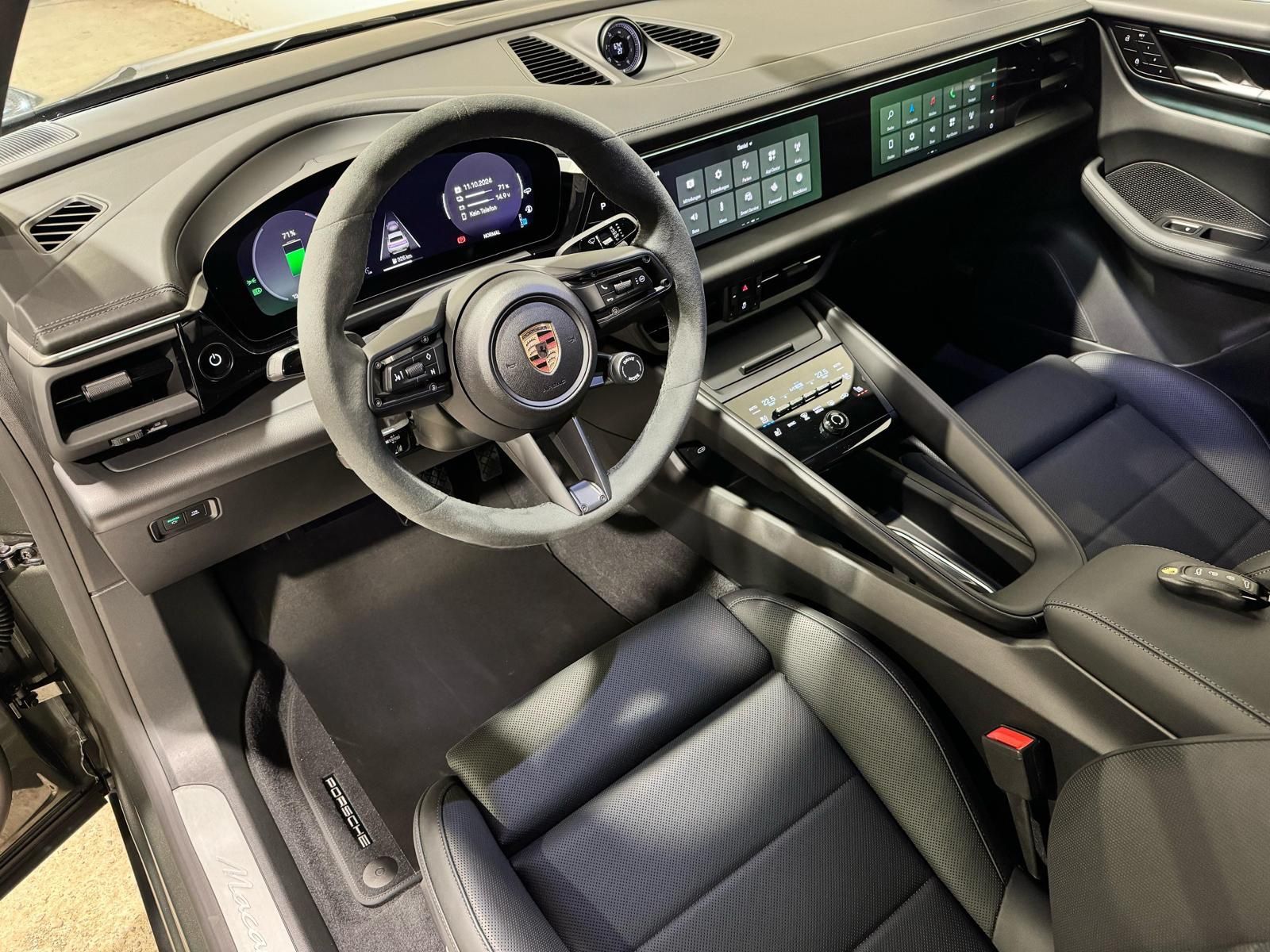 Porsche Macan Electric - Samsaru's Car Outlet