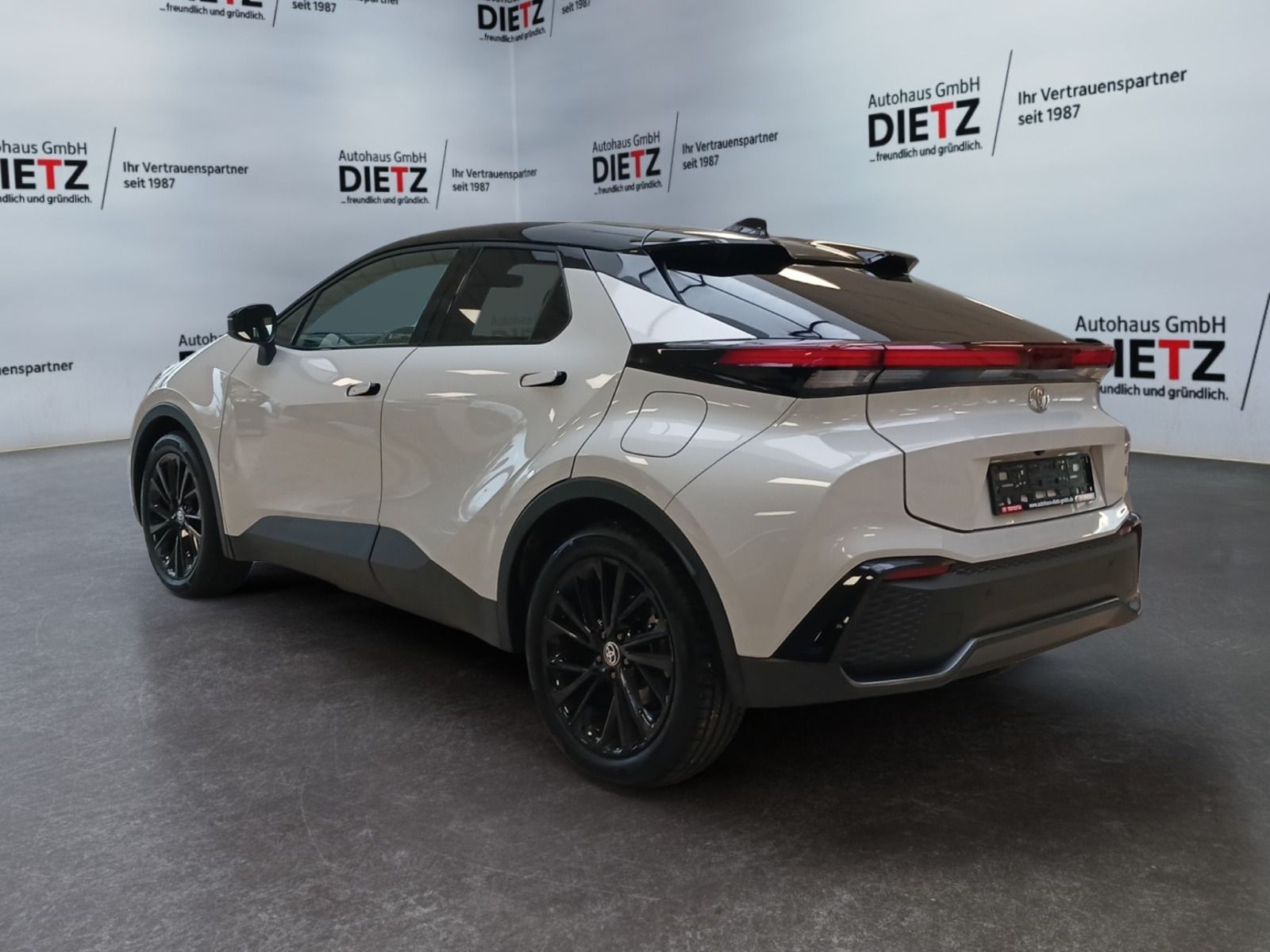 Toyota C-HR Plug-In Hybrid GR-Sport*ACC*KAM*TOTW*JBL